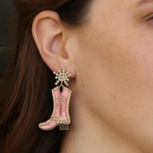 Cowgirl Pink Boot Earrings - Rhinestone Star
Rodeo Style